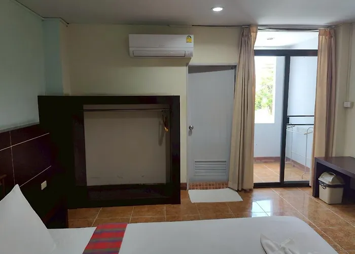 Cabbages & Condoms Ratchaburi โรงแรม 3*