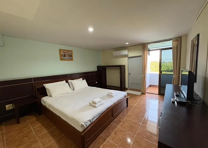 Cabbages & Condoms Ratchaburi โรงแรม 3*